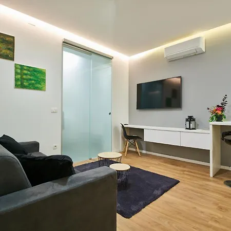 Bed Of Roses Apt 2, Premium, Designer Decorated Zagreb Exterior photo