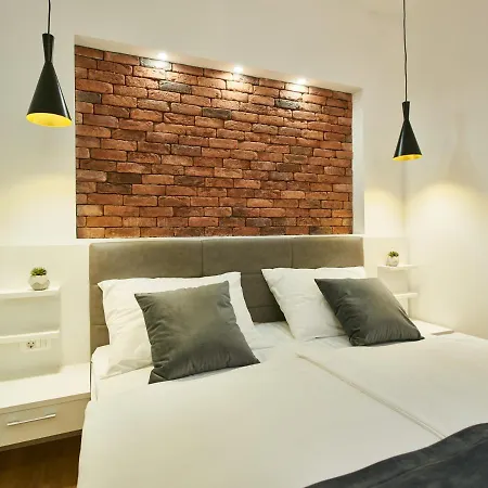 Bed Of Roses Apt 2, Premium, Designer Decorated Zagreb Exterior photo